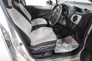 Хетчбэк Toyota Vitz 2013 года, 699000 рублей, Новокузнецк