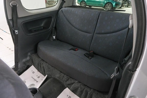 Хетчбэк Toyota Vitz 2002 года, 419000 рублей, Красноярск