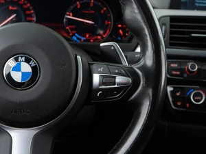 Седан BMW 3 серия 2018 года, 2999077 рублей, Москва