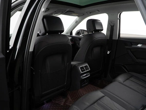 Внедорожник Audi Q5L 2023 года, 5489999 рублей, Москва