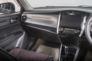 Универсал Toyota Corolla Fielder 2015 года, 1499000 рублей, Томск