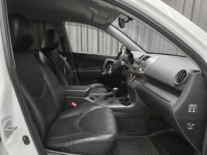 Внедорожник Toyota RAV4 2012 года, 1470000 рублей, Красноярск