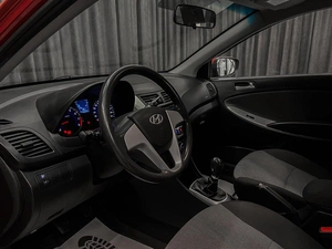 Седан Hyundai Solaris 2012 года, 780000 рублей, Красноярск
