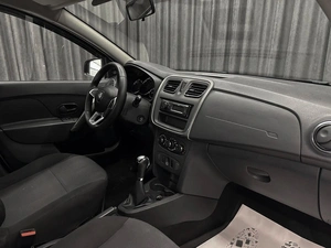 Седан Renault Logan 2020 года, 720000 рублей, Красноярск