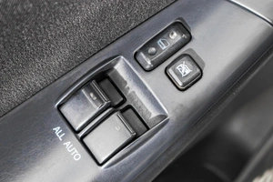 Хетчбэк Toyota Corolla 2006 года, 649000 рублей, Барнаул