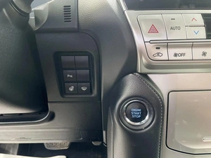 Внедорожник Toyota Land Cruiser Prado 2021 года, 6400000 рублей, Красноярск