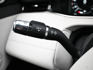 Внедорожник Land Rover Range Rover Evoque 2021 года, 4199000 рублей, Кирилловка
