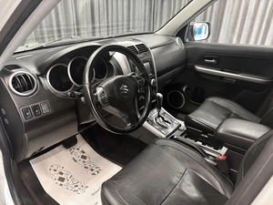 Внедорожник Suzuki Grand Vitara 2012 года, 1150000 рублей, Красноярск