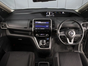 Минивэн Nissan Serena 2019 года, 2600000 рублей, Омск