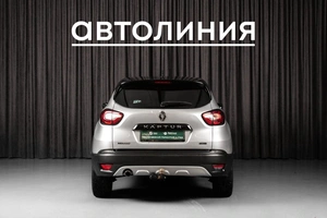 Внедорожник Renault Kaptur 2018 года, 1060000 рублей, Красноярск