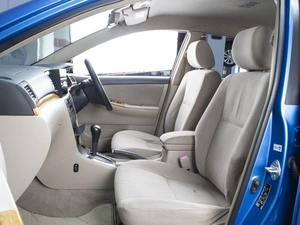 Хетчбэк Toyota Corolla 2004 года, 610000 рублей, Омск