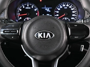 Хетчбэк Kia Rio X-Line 2017 года, 1399000 рублей, Ростов-на-Дону