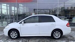 Седан Nissan Tiida 2013 года, 756000 рублей, Солонцы