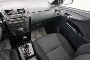 Седан Toyota Corolla 2012 года, 1159000 рублей, Красноярск