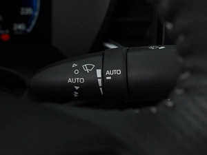 Седан Toyota Camry 2025 года, 4825000 рублей, Воронеж