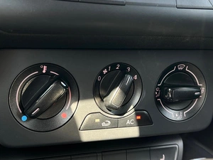 Хетчбэк Audi A1 2011 года, 1100000 рублей, Ижевск