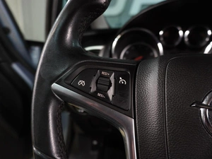 Хетчбэк Opel Astra 2011 года, 799000 рублей, Воронеж