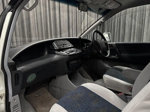 Минивэн Toyota Estima 1999 года, 749000 рублей, Красноярск