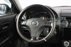 Седан Mazda 6 2005 года, 399000 рублей, Новосибирск