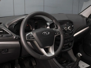 Седан ВАЗ (LADA) Vesta 2019 года, 820000 рублей, Омск