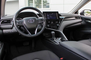 Седан Toyota Camry 2021 года, 2849000 рублей, Ярославль