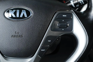 Седан Kia Rio 2016 года, 1059000 рублей, Тюмень