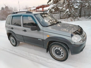 Внедорожник Chevrolet Niva 2010 года, 515000 рублей, Зеленогорск