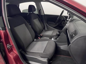 Седан Volkswagen Polo 2013 года, 849200 рублей, Казань