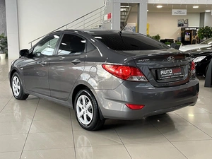 Седан Hyundai Solaris 2013 года, 897000 рублей, Солонцы