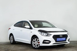 Седан Hyundai Solaris 2018 года, 1169000 рублей, Сургут