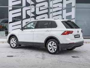 Внедорожник Volkswagen Tiguan 2020 года, 2730000 рублей, Краснодар