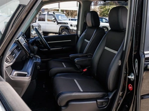 Минивэн Honda Stepwgn Spada 2018 года, 2250000 рублей, Большой Сочи