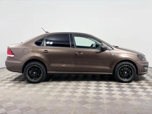 Седан Volkswagen Polo 2017 года, 1096200 рублей, Казань