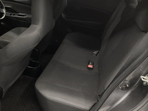 Хетчбэк Toyota Vitz 2019 года, 1030000 рублей, Красноярск