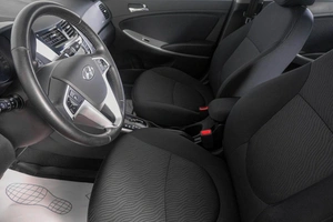 Седан Hyundai Solaris 2012 года, 899000 рублей, Кемерово