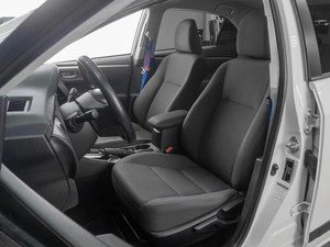 Седан Toyota Corolla 2017 года, 1589000 рублей, Тюмень
