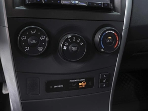 Седан Toyota Corolla 2012 года, 1250000 рублей, Ростов-на-Дону