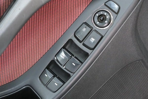 Седан Hyundai Elantra 2012 года, 899000 рублей, Омск