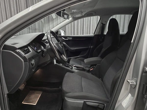 Лифтбек Skoda Octavia 2015 года, 990000 рублей, Красноярск