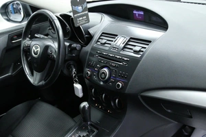 Хетчбэк Mazda 3 2012 года, 863000 рублей, Солонцы