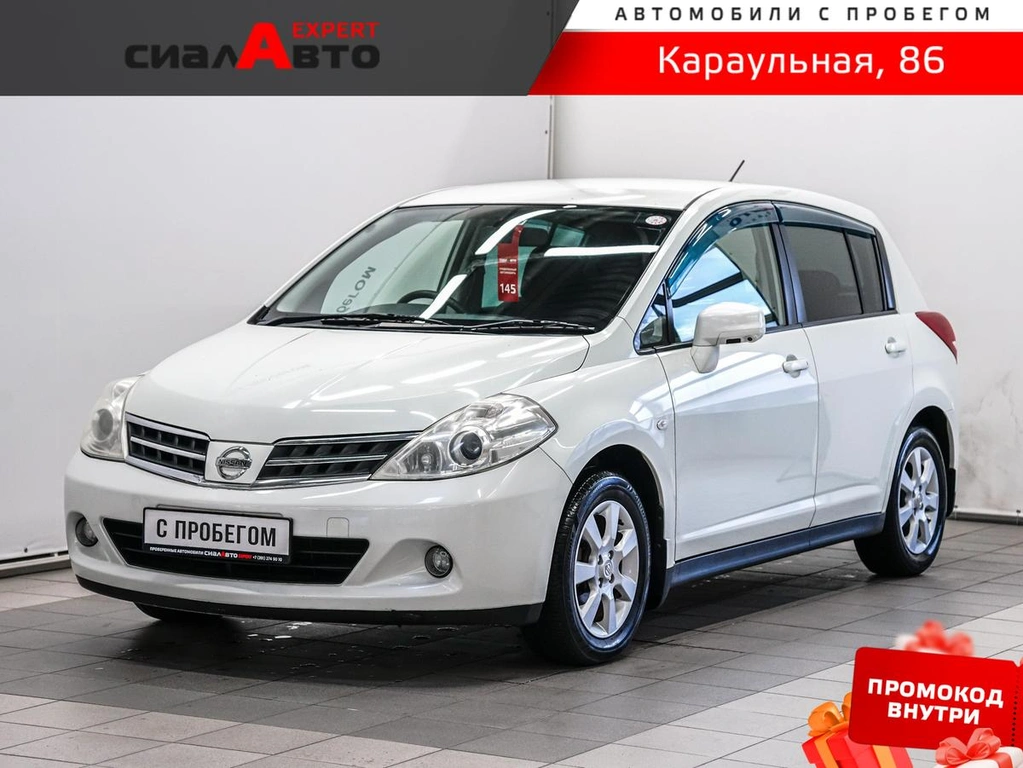 Хетчбэк Nissan Tiida 2011 года, 840000 рублей, Красноярск