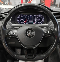 Внедорожник Volkswagen Tiguan 2018 года, 3167000 рублей, Красноярск