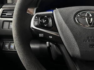 Седан Toyota Camry 2017 года, 2099900 рублей, Казань