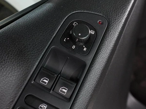 Внедорожник Volkswagen Tiguan 2013 года, 1579000 рублей, Воронеж