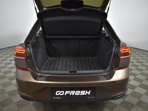 Лифтбек Volkswagen Polo 2021 года, 1638200 рублей, Казань