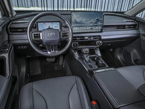 Внедорожник Toyota RAV4 2026 года, 4399000 рублей, Ставрополь