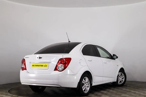 Седан Chevrolet Aveo 2012 года, 549000 рублей, Пермь