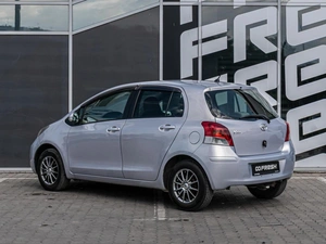Хетчбэк Toyota Vitz 2010 года, 695000 рублей, Краснодар