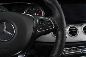 Седан Mercedes-benz E-класс 2017 года, 2690000 рублей, Омск