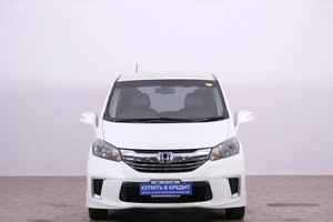 Минивэн Honda Freed 2015 года, 1629000 рублей, Омск